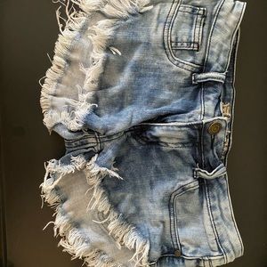 Frayed jean shorts